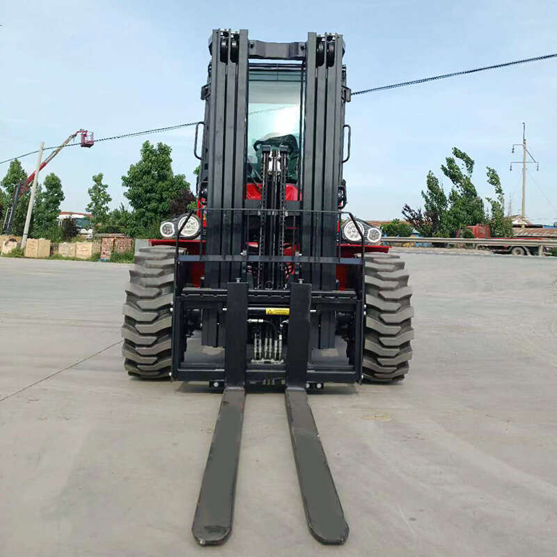 Robust Diesel Rough Terrain Forklift With Cab For Operator Safety