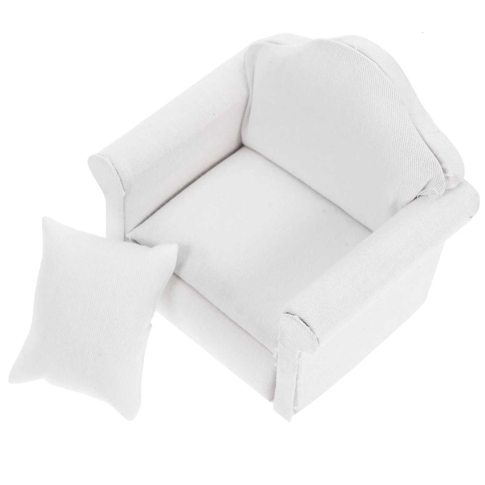 Small Pet Sofa Miniature Dollhouse Furniture Cute Hamster Sleep Bed Durable Rabbit Lounge Chair Tiny Chinchilla Resting M251206