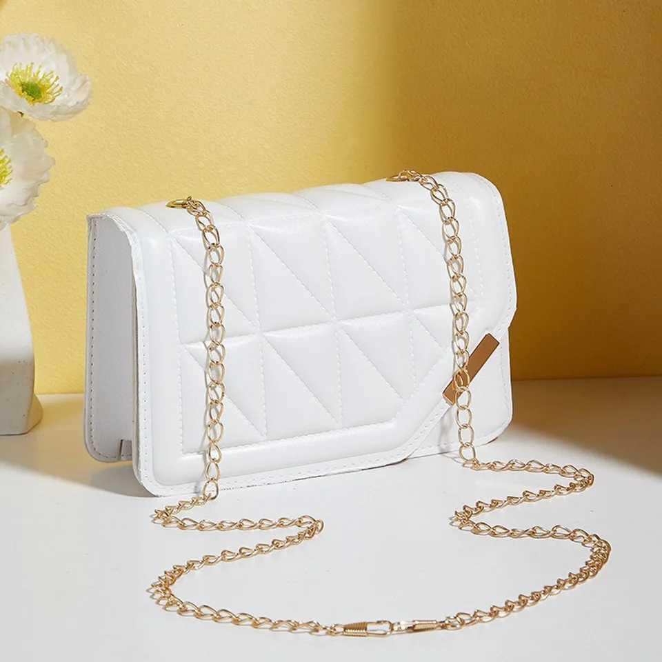 Trendy Embroidered Square Bag - Diamond Pattern Shoulder Purse with Chain Strap Magnetic ClosureT251205