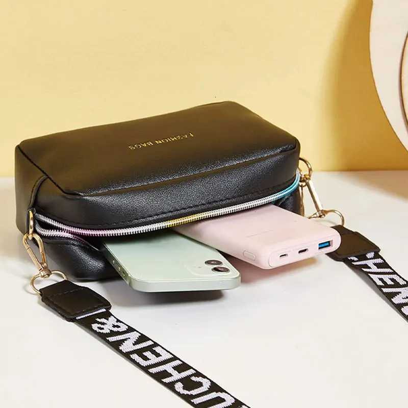 Simple Style Small Shoulder Bags for Women Solid Color Pu Leather Wide Strap Crossbody Bag Phone Purse Messenger HandbagT251206