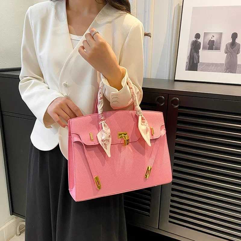 Famous Designer Leather Tote Bag For Women - Classic Elegant Messenger Handbag Popular Ladies Luxury Brand ItemT251205