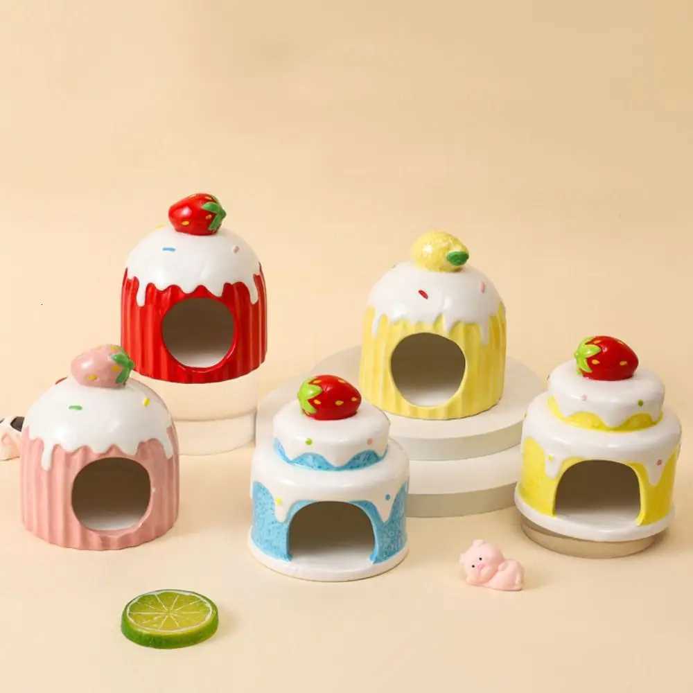 Pet Products Ceramic Hamster Nest Cake Shaped Cute Pet Small House Creative Cooling Hamster Bed Bird M251206