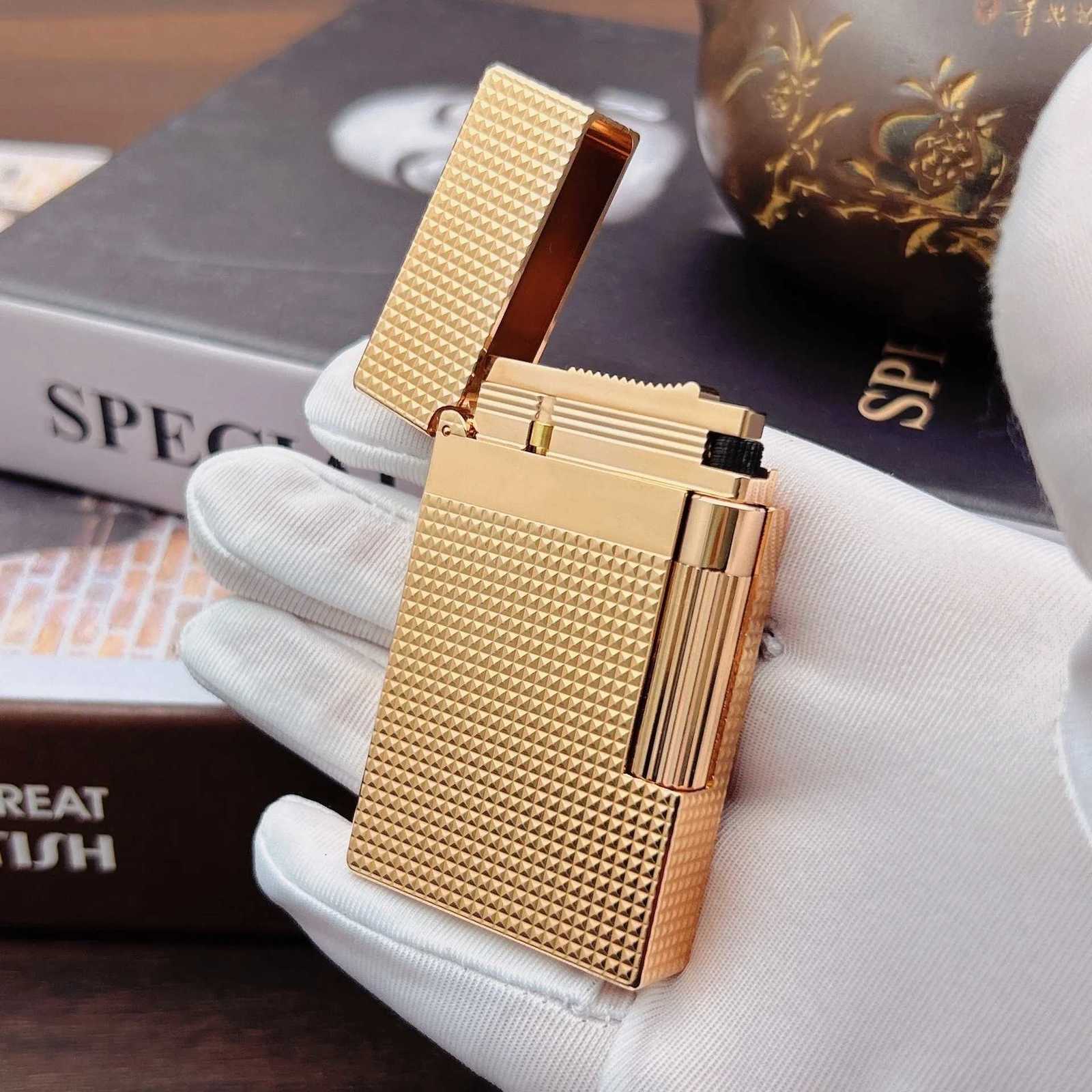 Premium cust lighter ic square design loud and clear sound ces with a set of cust accessories H251206