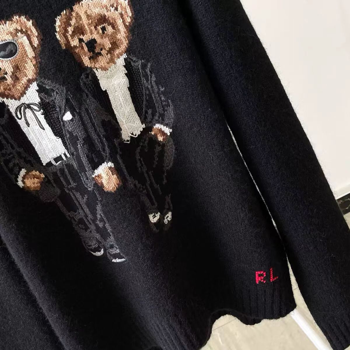 Womens Sweaters Sweatshirts Cute Bear Pattern Blouses High Collar Warm Polar Fleece Sweater Soft TopsWinter Lady Y2K Clothes