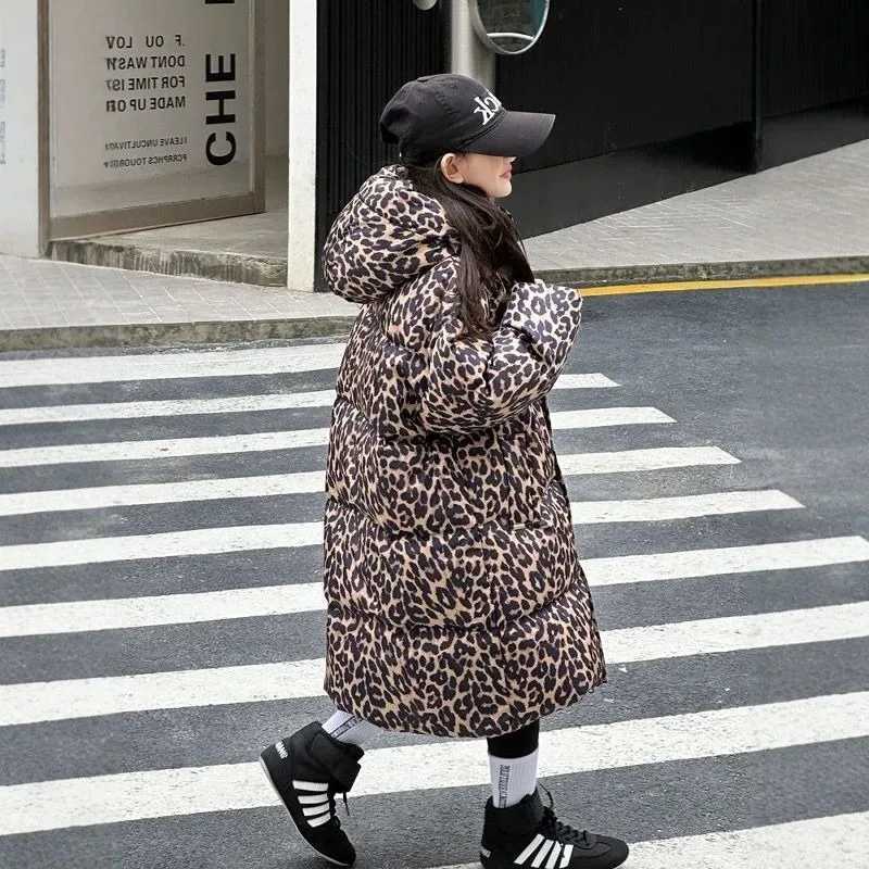 2025 New Girl Leopard Print Long Down Jacket Childrens Winter Thickened Warm White Duck Down Fashion Coat TideW251206