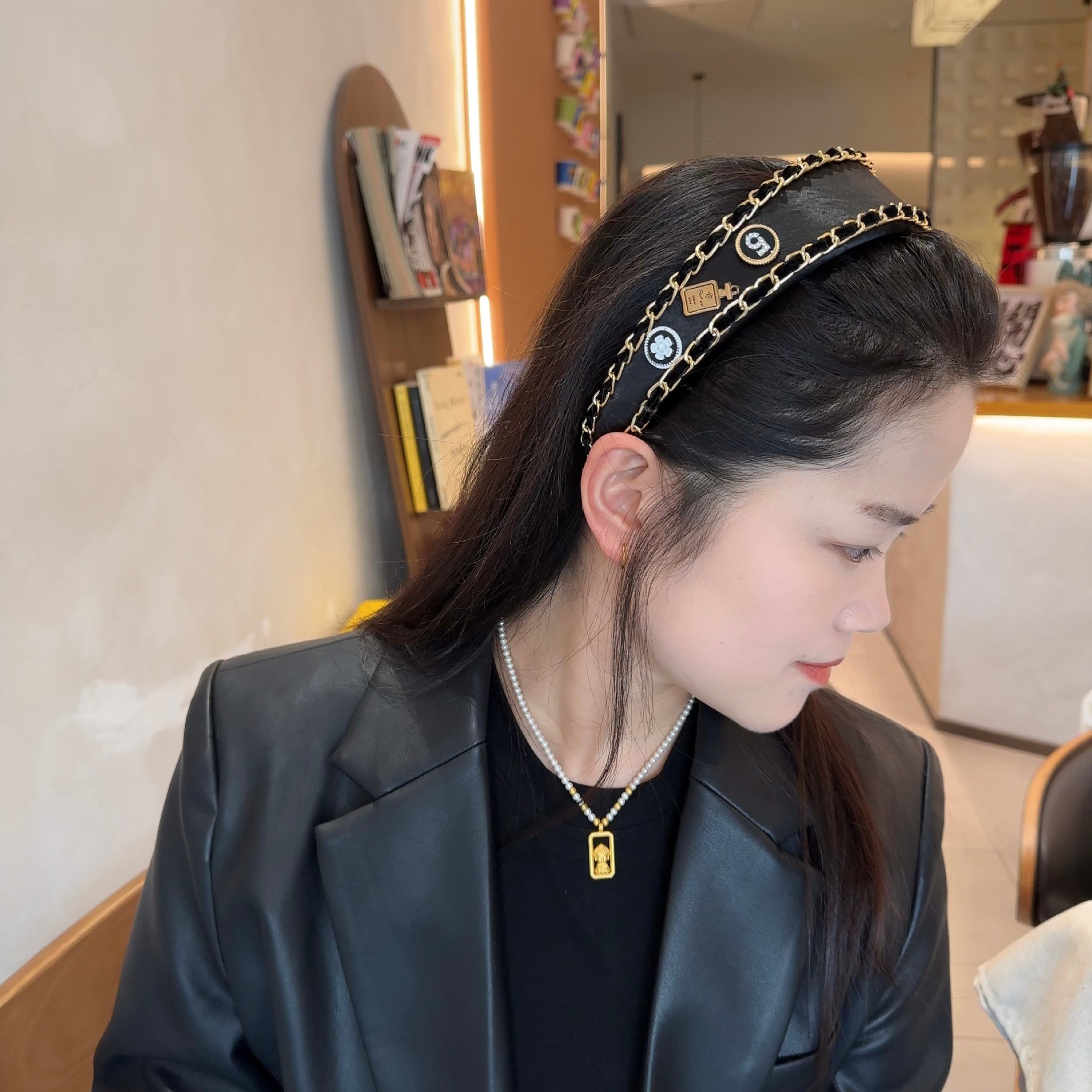 Free delivery designe hairpin Fashionable casual hair accessories paired with pressed hair headpieces