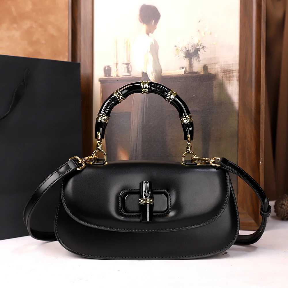 The 2025 new bamboo joint hand-held saddle bag is a versatile and high-end small single-shoulder crossbody bag for womenT251206