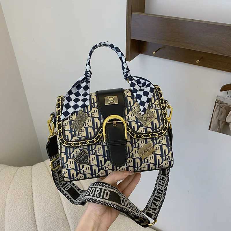 221812cm Women Shoulder Bags Designer Crossbody Shoulder Purses Handbag Women Clutch Travel tote BagT251205