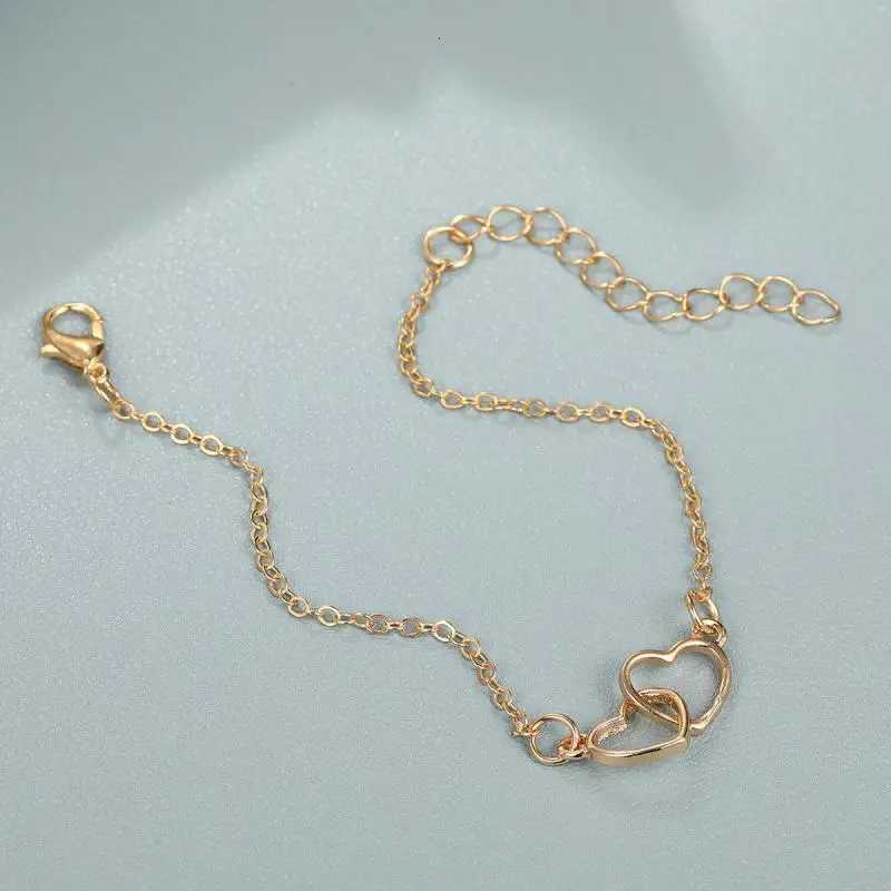 Simplicity Style Bracelet Sales Heart To Heart Matching Double Small Hollow Heart Bracelet 2024 Fashionable New Temperament W251206