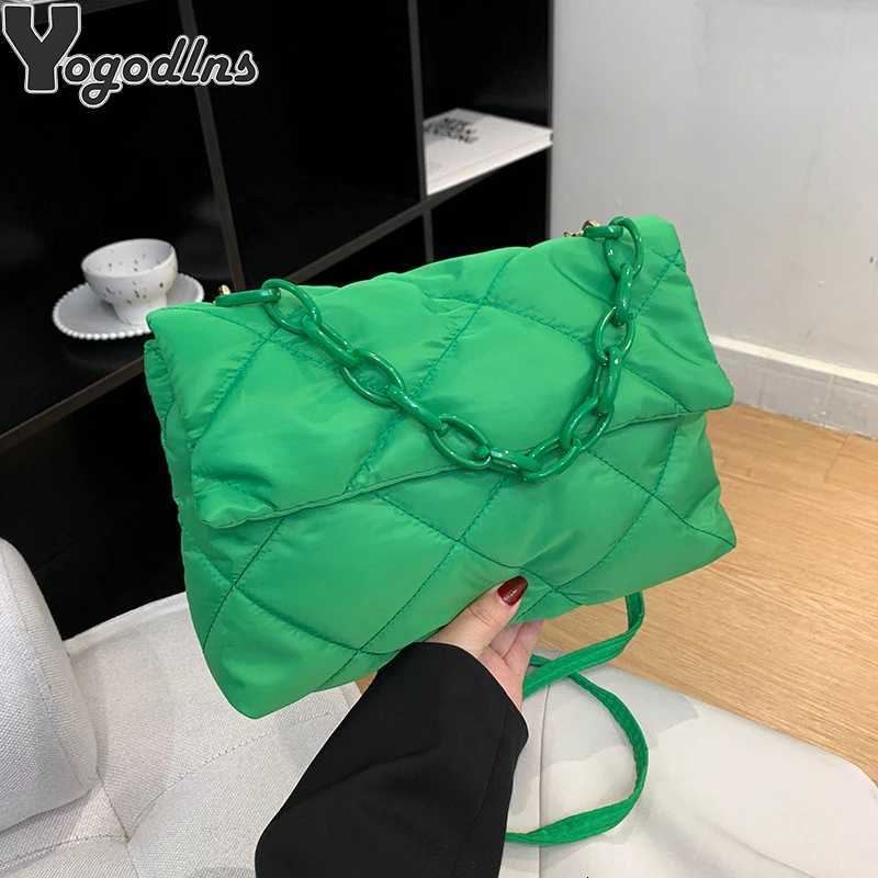 Fashion Chain Crossbody Bags Women Winter Cotton Padded Quilted Shoulder Bags Casual Large Capacity Simple Female HandbagsT251206