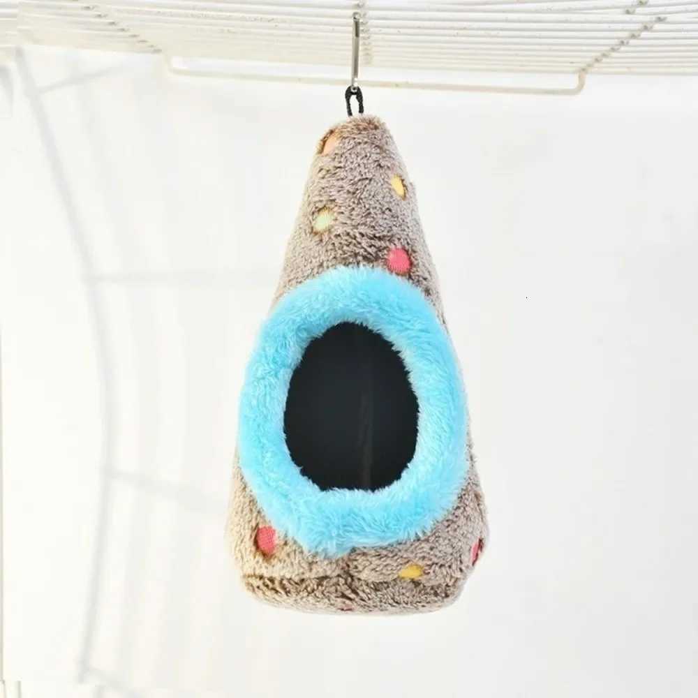 Winter Egg-Shaped Bird Nest Thickened Hanging Parrot Nest Cockatiels and Lovebirds Warmth Cotton Nest Suitable for Small Pets M251206