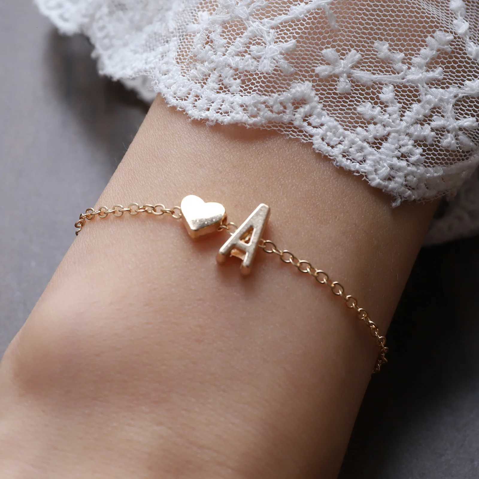 26 Letters Fashion English Initial Letter Heart Bracelet DIY Personalized Name Bracelets Girls Women Anniversary Trendy Jewelry W251206
