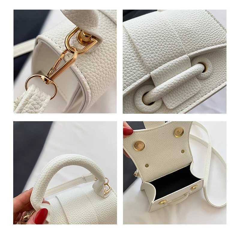 Womens Solid Simple Handbag 2025 Versatile Ins Style Single-Shoulder Crossbody Small Square Bag Korean VersionT251206