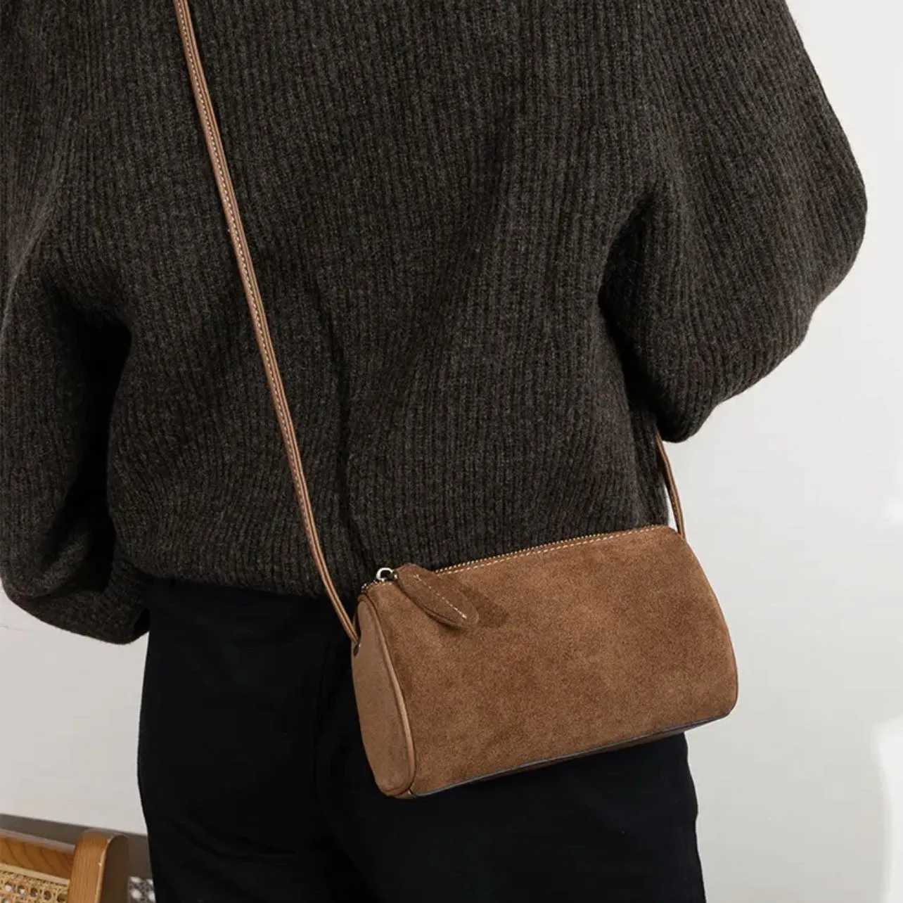 2025 new style Melard wind suede PU womens bag retro round cylinder matte business single shoulder cross-body bag Boston bagT251206