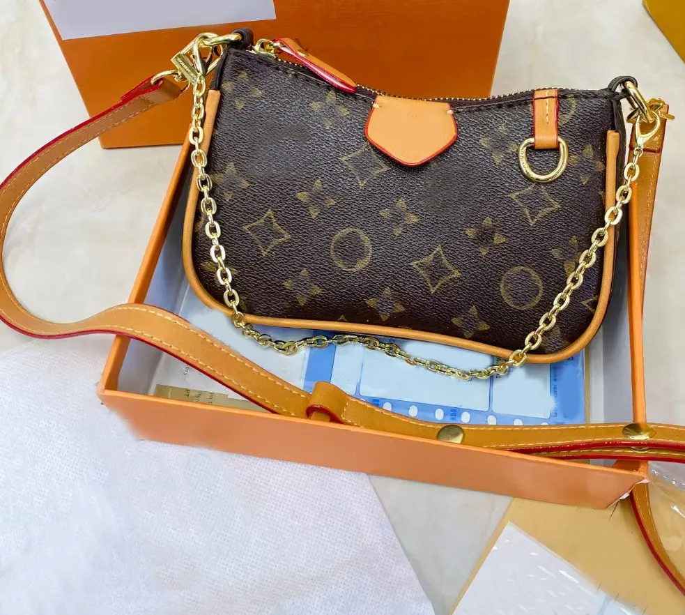 2026 Designer Bag Women Crossbody Shoulder Bags Chain Wallet Lady Easy Pouch On Strap Purse Letters Emed Flower Stripes Brand Handbags