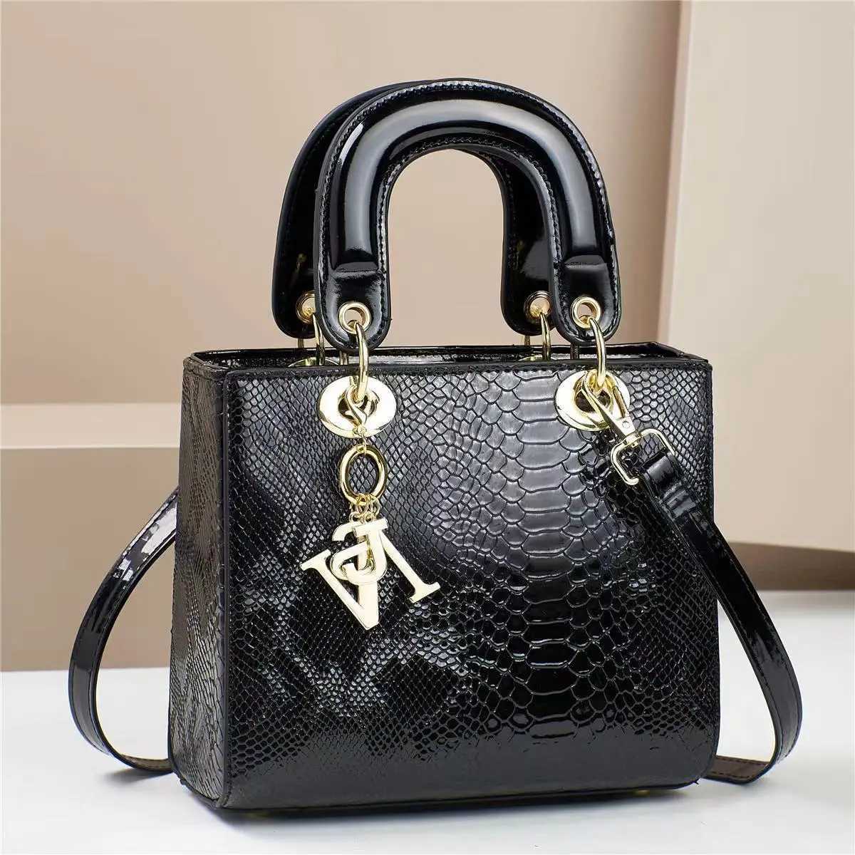 2024 High Quality Luxury Brand Designer PU Leather Shoulder Bag Women Hand Bags Crocodile Purses Ladies Messenger Handbag TotesT251205