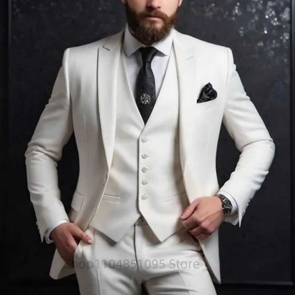 Classic Slim Fit Wedding Tuxedos 3 Piece Set for Groomsmen And Male Bridegroom Formal Business Suit with Jacket Vest Pants M260313