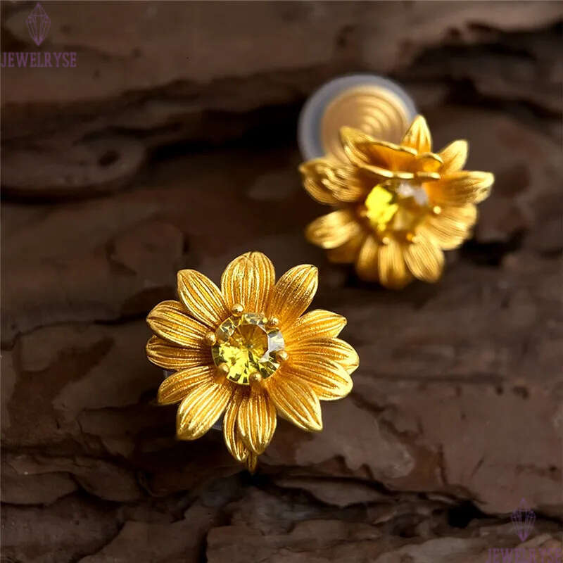 fashion gold sunflower stud earring AAA cubic zirconia for woman party travel designer earrings ear clip jewelry S925 silver needle daily outfit women