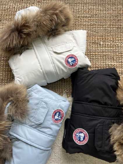 Parker Children's Down Jacket Winter Style Small Kids with Big Fur Collar Hooded Sweatshirt Solid Color Baby Coat for Boys and Girls Winter C251206