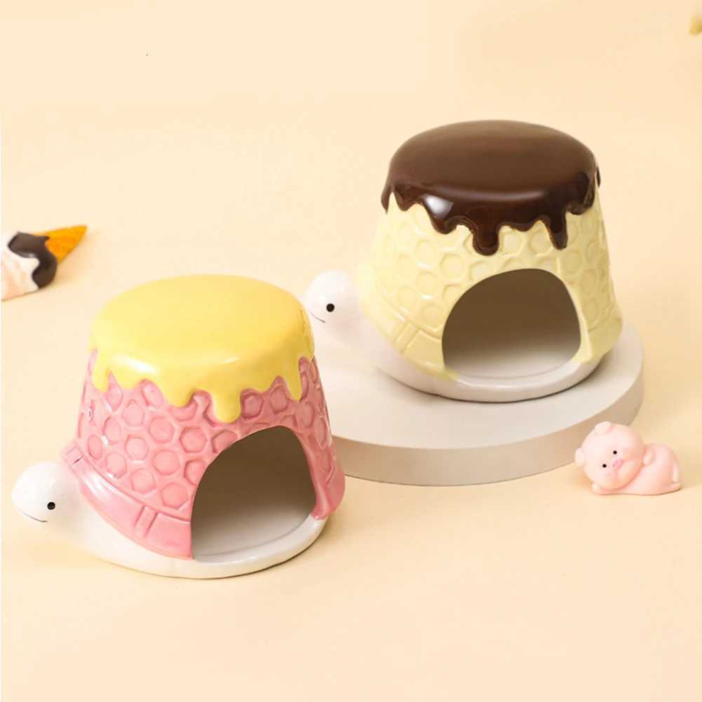 Ceramic Hamster House for Small Animals Outdoor Mushroom Cave Small Animal Food for Home Hamster Keeping Gifts M251206