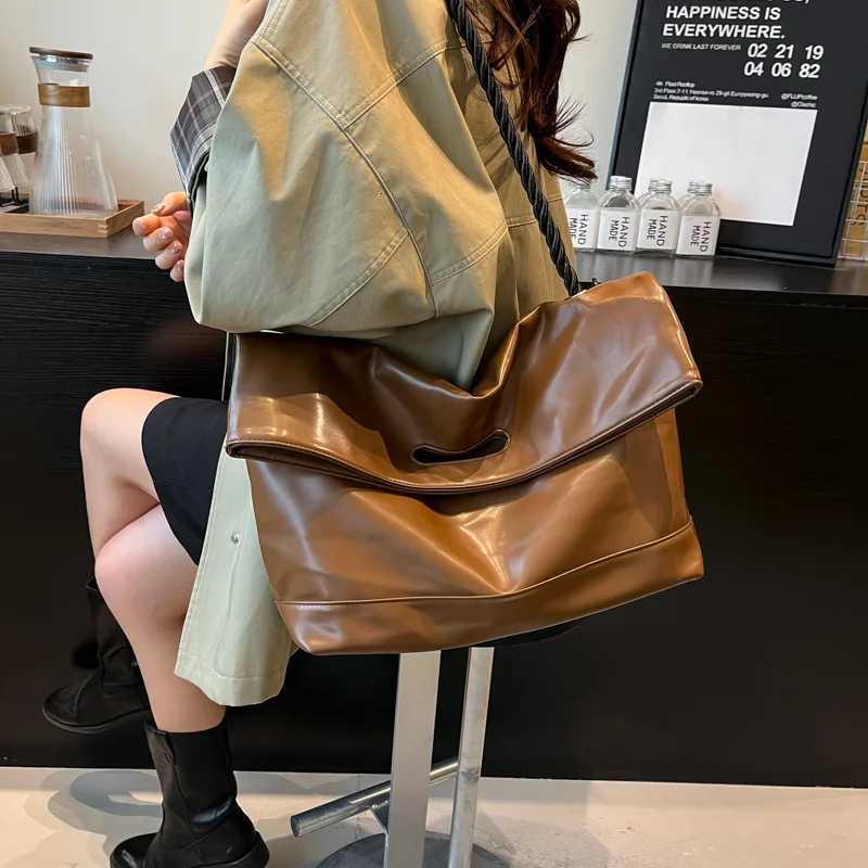 YB497 Retro Large-Capacity Briefcase for Women 2025 Autumn and Winter New Korean Tote Bag Single Shoulder Crossbody BagXJ251206