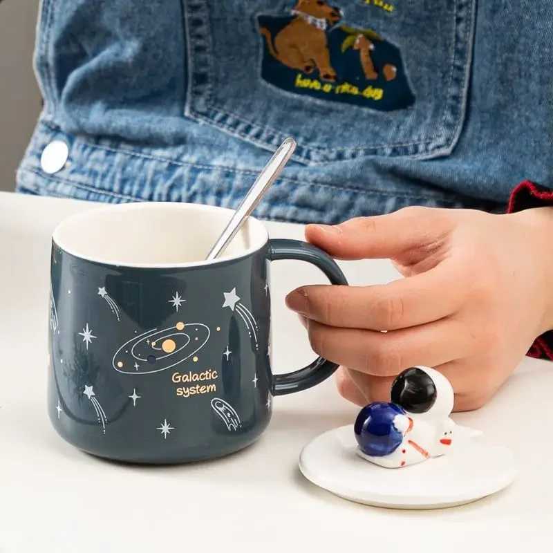 Creative astronaut mug with lid spoon 400ml teacup coffee ceramic mugs office cup office Drinkware couple cup gift M251206 - view 5