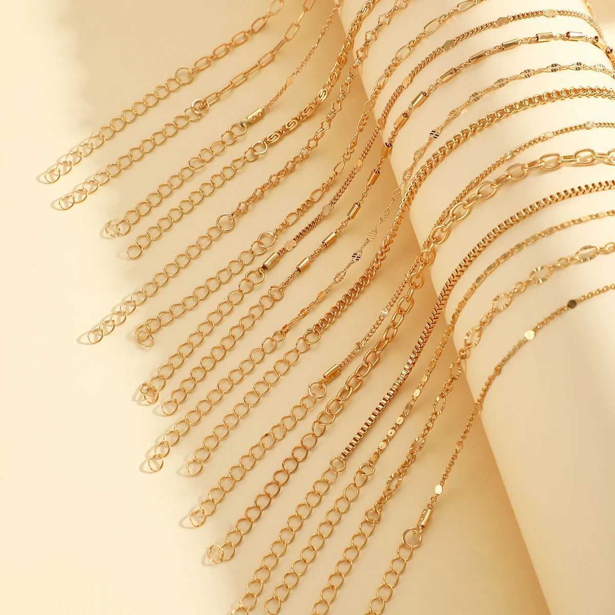 16Pcs/set Boho Cuban Chain Bracelets For Women Retro Stackable Gold Color Bracelets Sets Trendy Versatile Holiday Party Jewelry W251206