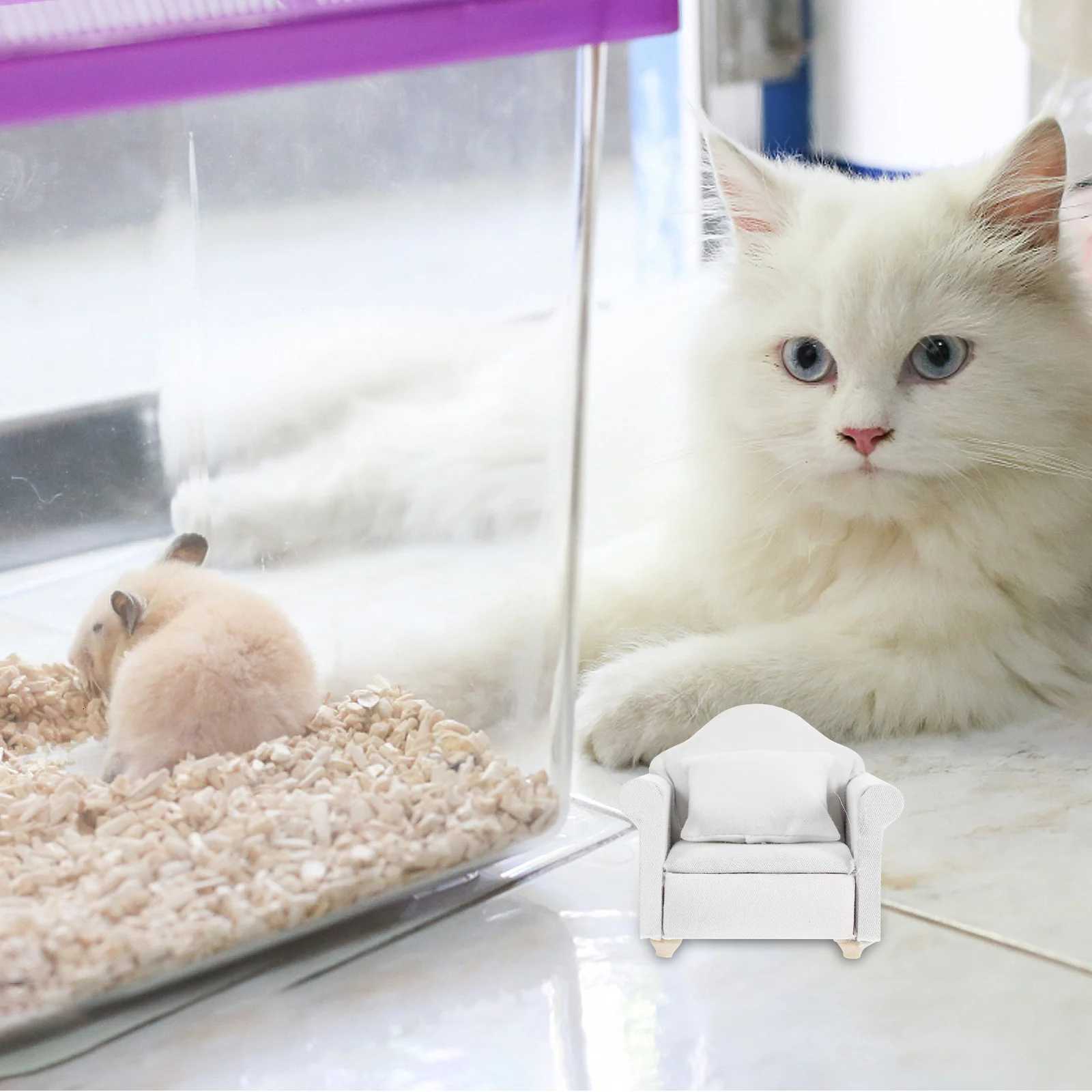 Small Pet Sofa Miniature Dollhouse Furniture Cute Hamster Sleep Bed Durable Rabbit Lounge Chair Tiny Chinchilla Resting M251206
