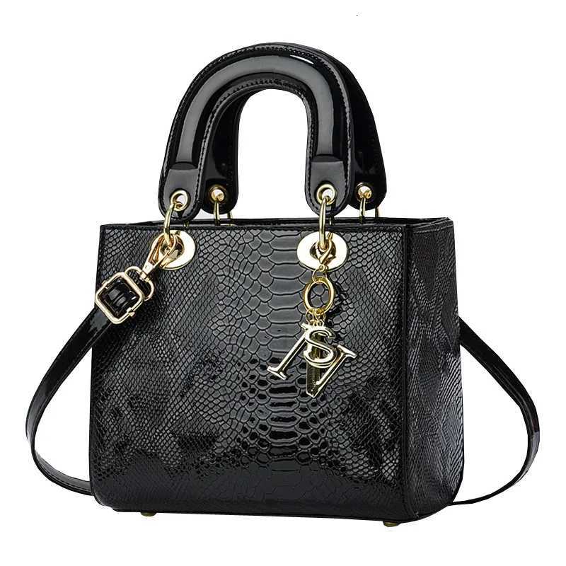 2024 High Quality Luxury Brand Designer PU Leather Shoulder Bag Women Hand Bags Crocodile Purses Ladies Messenger Handbag TotesT251205