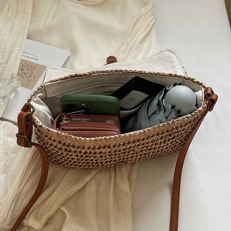 New Fashionable Straw Womens Bag Trendy Vacation Casual Shoulder Crossbody Bag Womens Versatile Stylish Straw Womens BagT251206