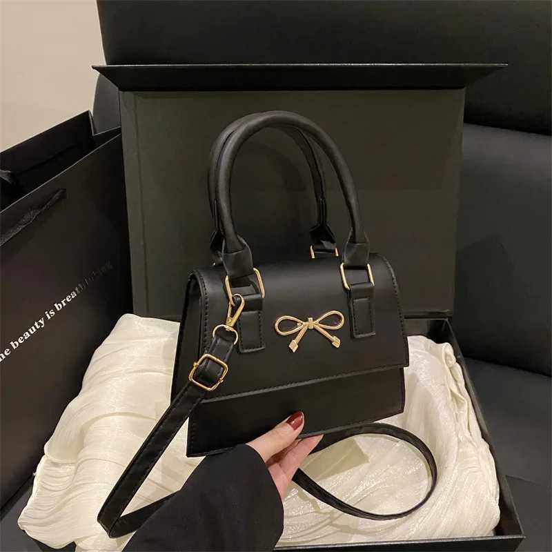 Fashion Crossbody Bag Korean Style Design Handbag Ins Popular Large Capacity Shoulder Bag Multi-functional Small Chain BagT251206