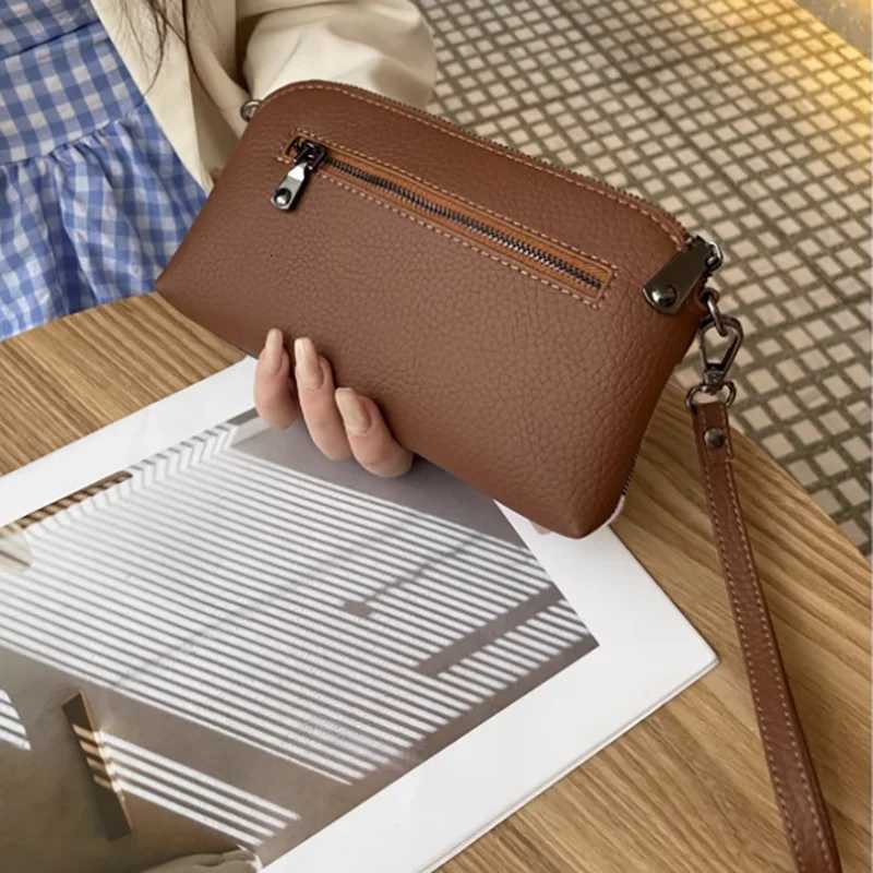 Canvas Lattice Clutch Bag Female High Value Shoulder Crossbody Bag Large Capacity Mobile Phone Bag Light Luxury Small BagT251205