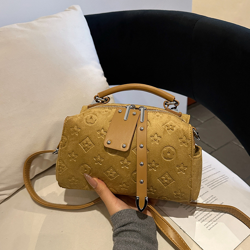 Bestselling designer's new high-end embossed frosted Boston bag fashion versatile for outings exquisite shoulder bag crossbody bag free shipping
