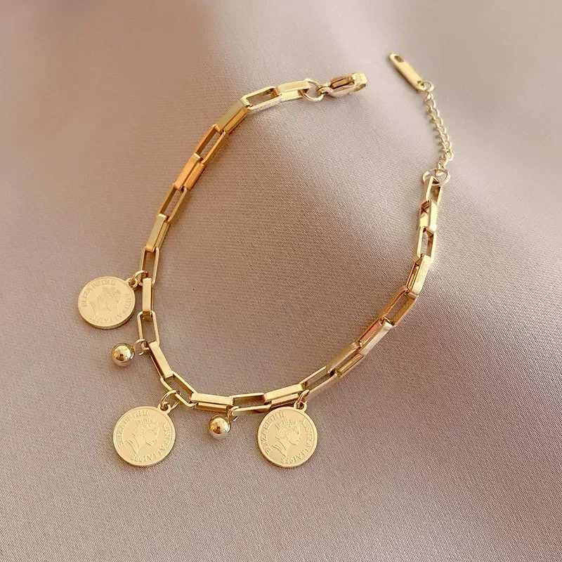 1PCS Gold-color Bracelet Ladies Hip Hop Style Stainless Steel Round Sign Portrait Pendant Wide Cross Chain Jewelry Accessories W251206