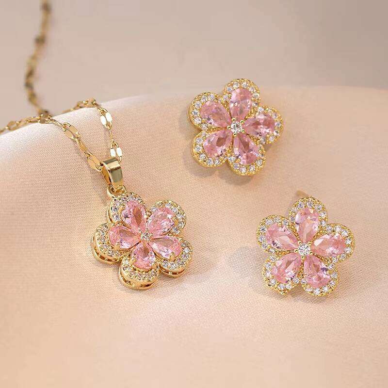 Fashion Jewelry 18k Gold Plated Sterling Silver Brass Chain Clover VVS Moissanite Flower Pendant Necklace Earring Set for Women