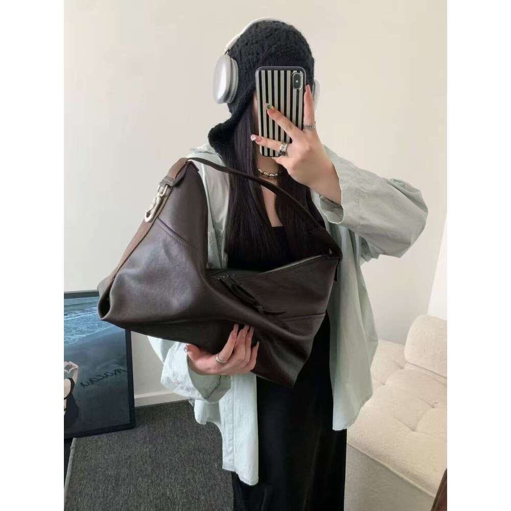 Luxury Bag Designer Shoulder Bags Totes Hobo Niche Design LE New Wandering Large Capacity Casual Soft Cowhide Underarm Simple Single Handheld Dumpling