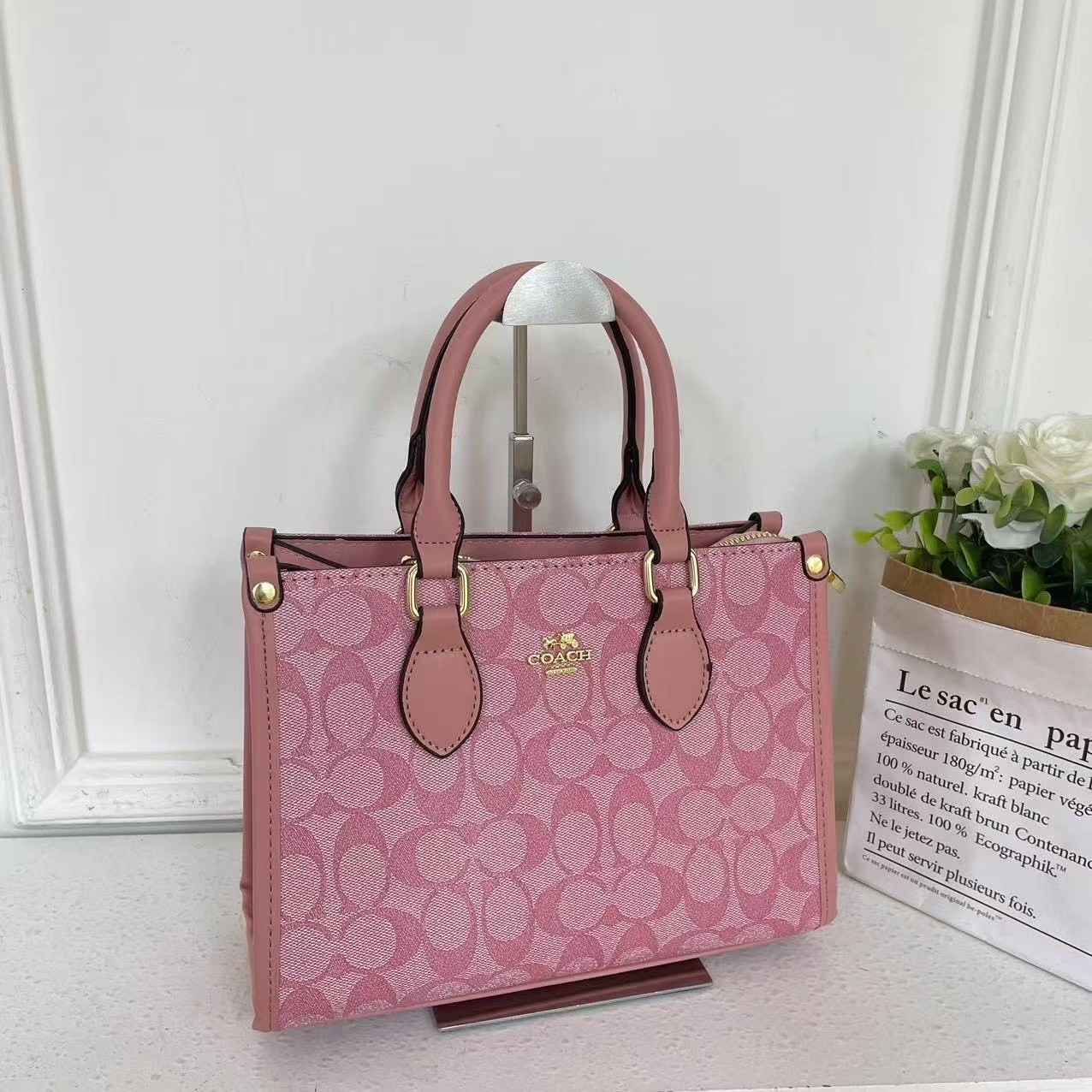 Fashion Classics Monogrammed tote bag Handbag shoulder Crossbody bag,Adjustable shoulder strap Suitable for daily Commutes, weekend trips, shopping sprees, Dating.