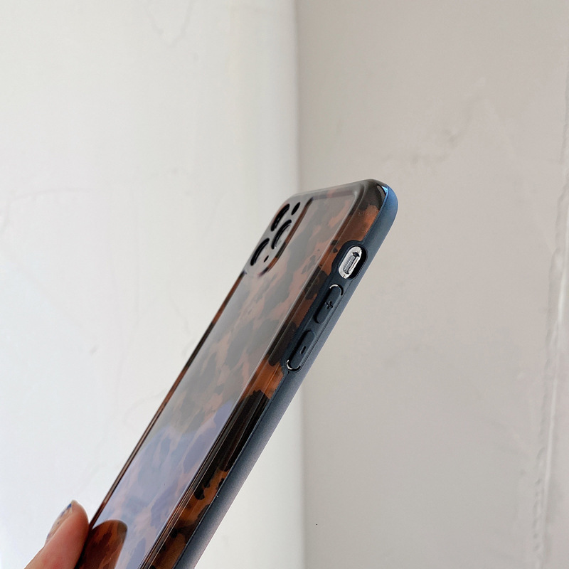 Nordic Style Retro Amber iPhone 17 Pro Max Case Compatible with Apple 16 Leopard Pattern 15 Shockproof 14 for Women