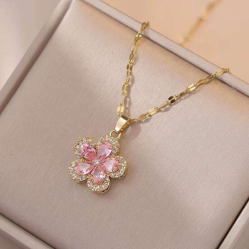 Fashion Jewelry 18k Gold Plated Sterling Silver Brass Chain Clover VVS Moissanite Flower Pendant Necklace Earring Set for Women
