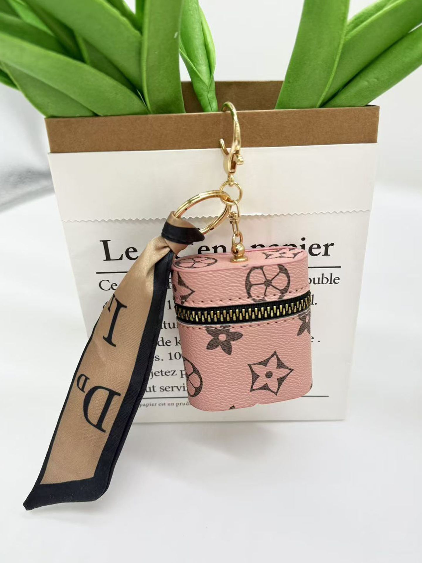 Free Shipping New Mini Earphone Case Small Purse And Key Case 2026s hot