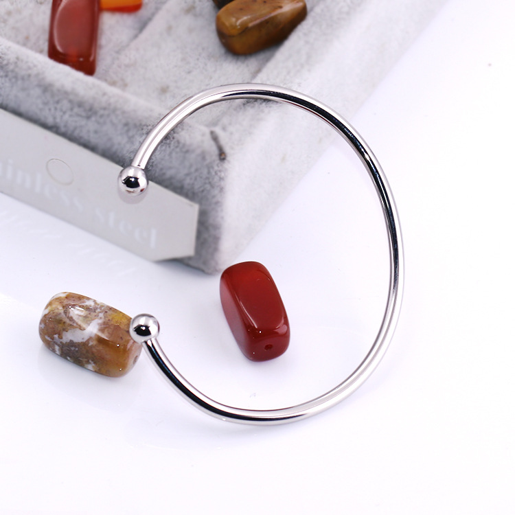 Simple Charm Styled Elegant Womans Simple Charm Bracelet - Perfectly Styled for Daily Wear
