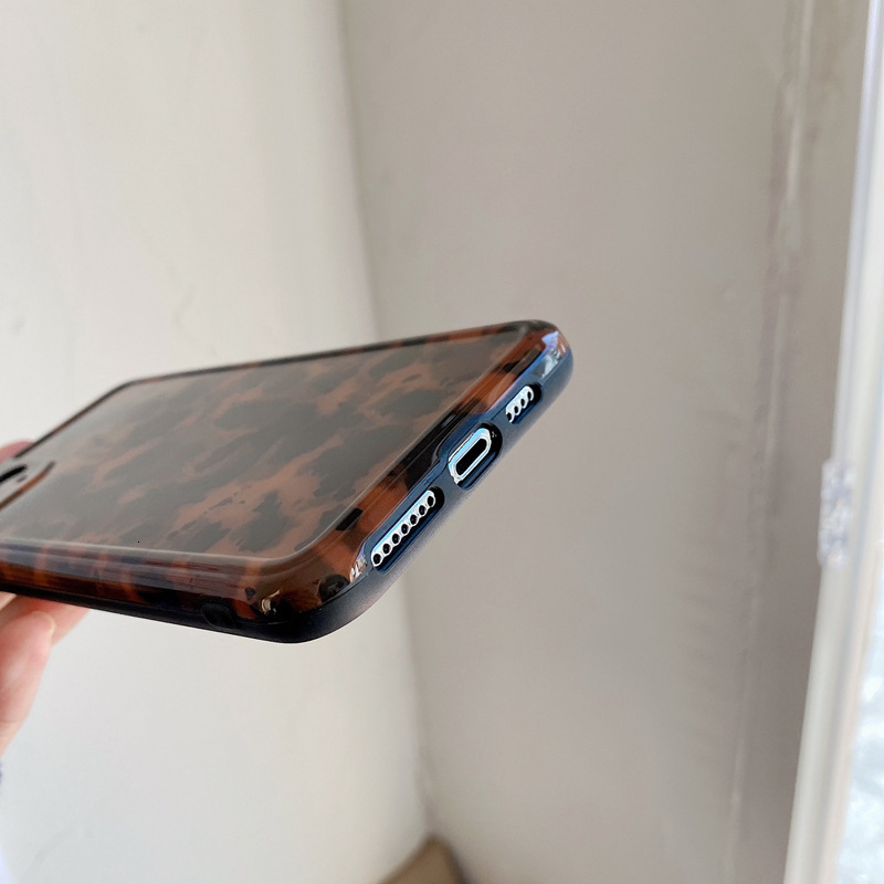 Nordic Style Retro Amber iPhone 17 Pro Max Case Compatible with Apple 16 Leopard Pattern 15 Shockproof 14 for Women