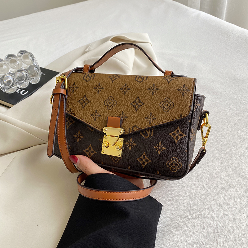 Free Shipping Fashion shoulder bag hand-held small square bag versatile crossbody bag