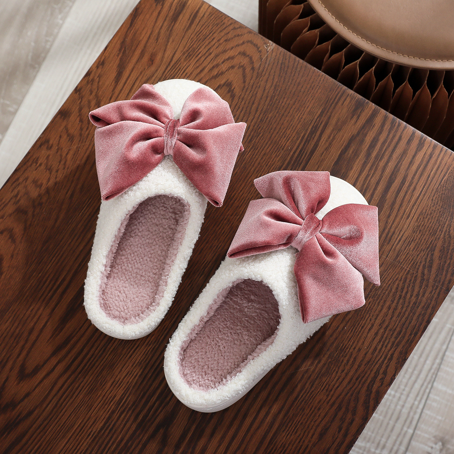 Free shipping designer shoes slippers Hairy slippers home use anti sli warm butterfly cotton slippers
