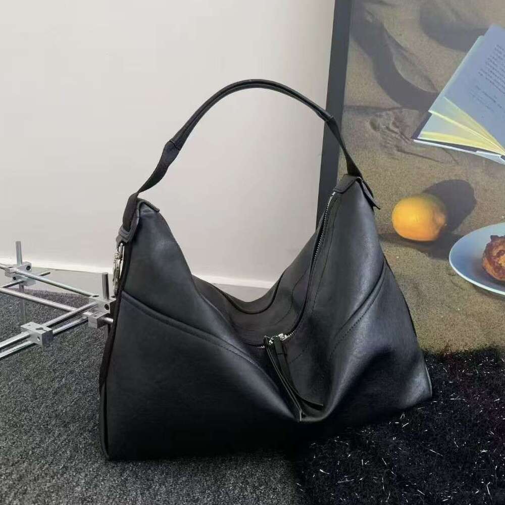 Luxury Bag Designer Shoulder Bags Totes Hobo Niche Design LE New Wandering Large Capacity Casual Soft Cowhide Underarm Simple Single Handheld Dumpling