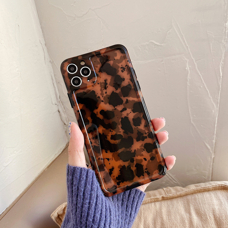 Nordic Style Retro Amber iPhone 17 Pro Max Case Compatible with Apple 16 Leopard Pattern 15 Shockproof 14 for Women