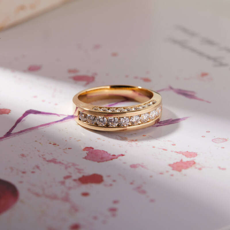 VVS Moissanite Custom Jewelry 14k Pure Gold Couple Rings with Channel Setting Shiny Diaspore Engagement Ring Girl Gift