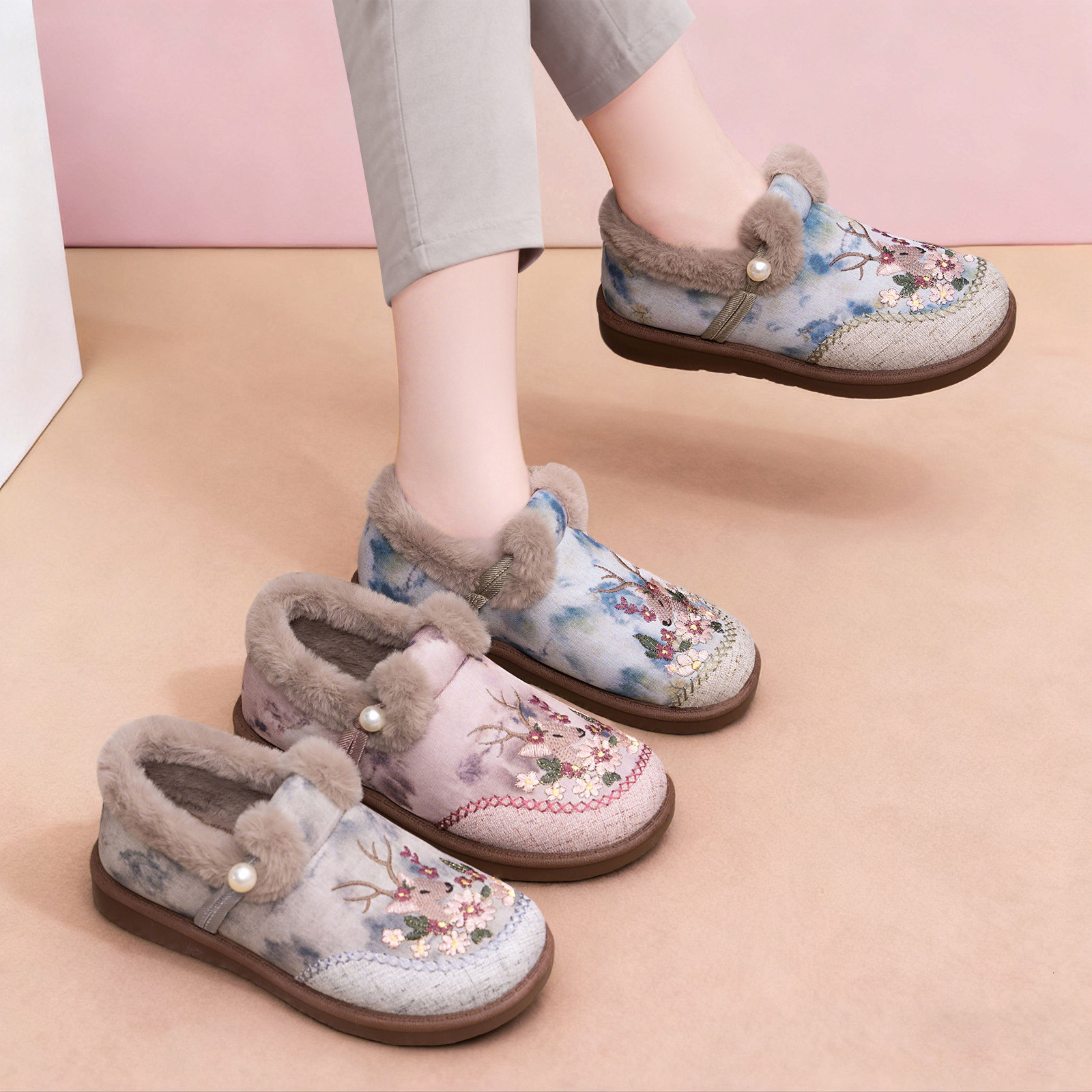 Women's Winter Cotton Shoes with Fleece Lining, Thickened Old Beijing Cloth Shoes, National Style Deer and Flower Cotton Boots, Widened Thick Sol