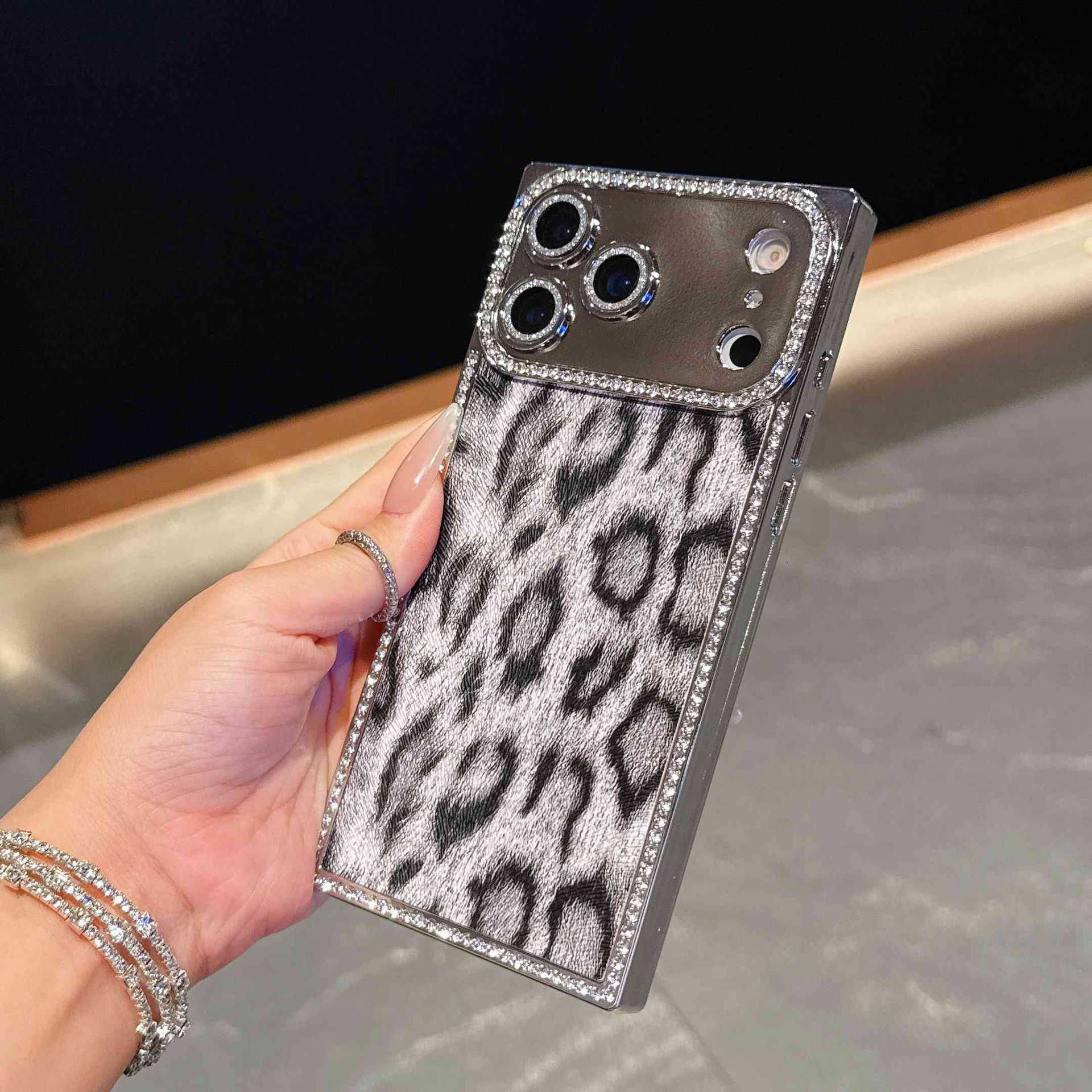 Electroplated Rhinestone Leopard Pattern Case for iPhone 17 Apple 16 Max Square 15 Pro High-end Feel