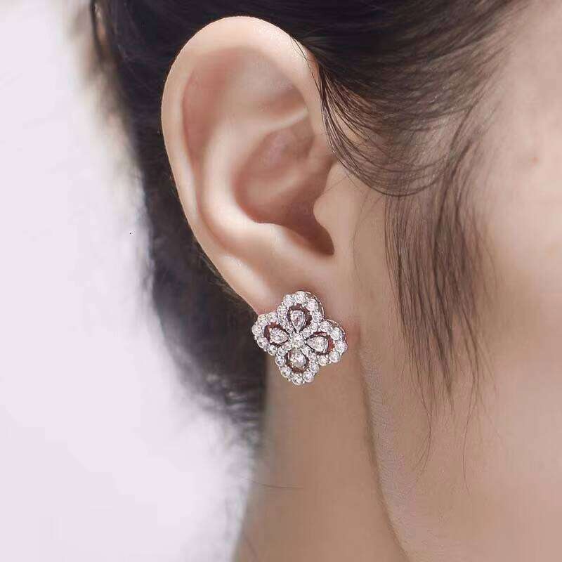 VVS Moissanite Deshan Ye Cao Design VVS1 Earrings, Three-leaf Clover 925 Silver Pear Cut Silicon Stone Earrings